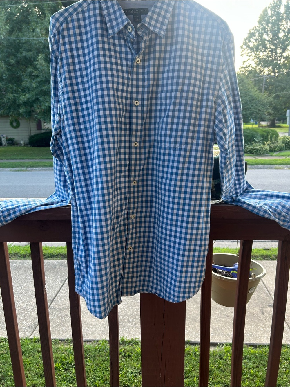 Men's Banana Republic Gingham Button-Up Shirt - Classic Casual
